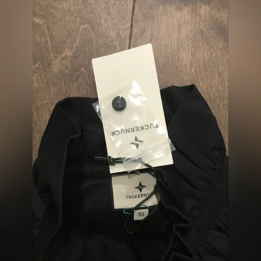 NWT - Tuckernuck Black Ruffle Neck Bouvier Blouse - XS - Picture 6 of 10